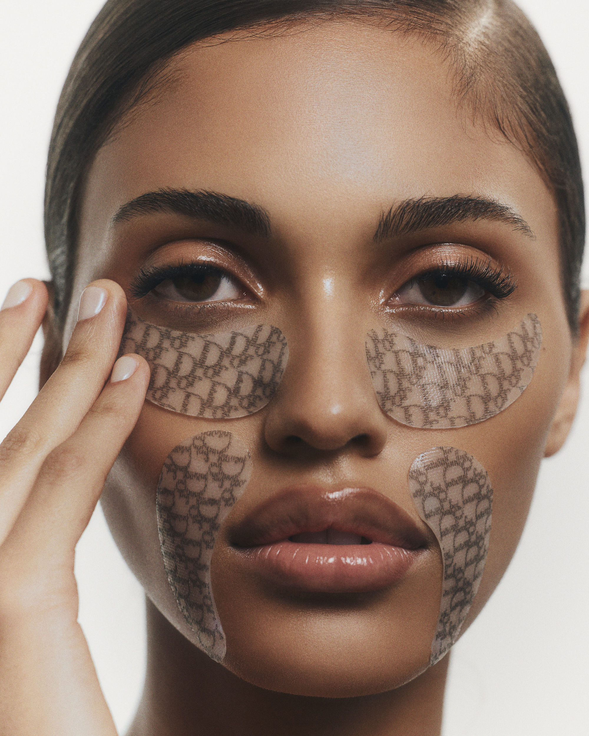 BACKSTAGE BEAUTY_SYD_RETOUCHED_2_WEB.jpg