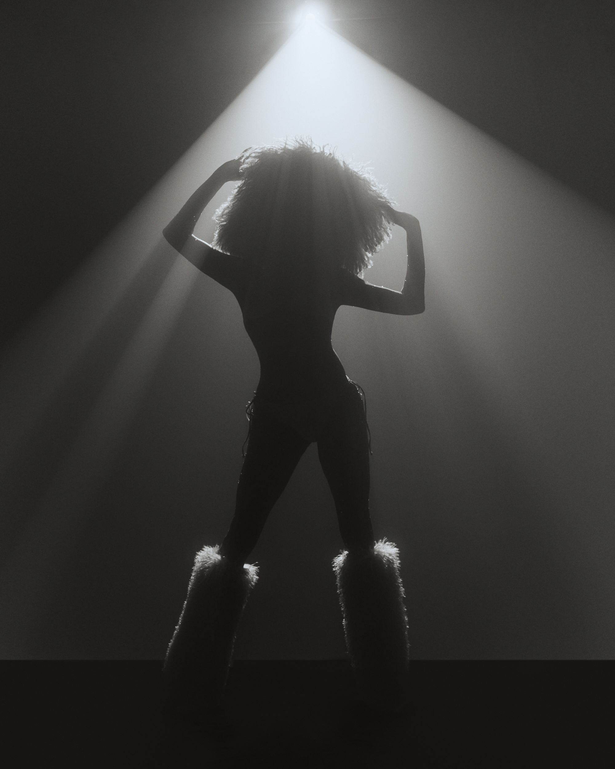 MESSY_BACKLIT_V2_0829_RETOUCHED_V2_WEB.jpg