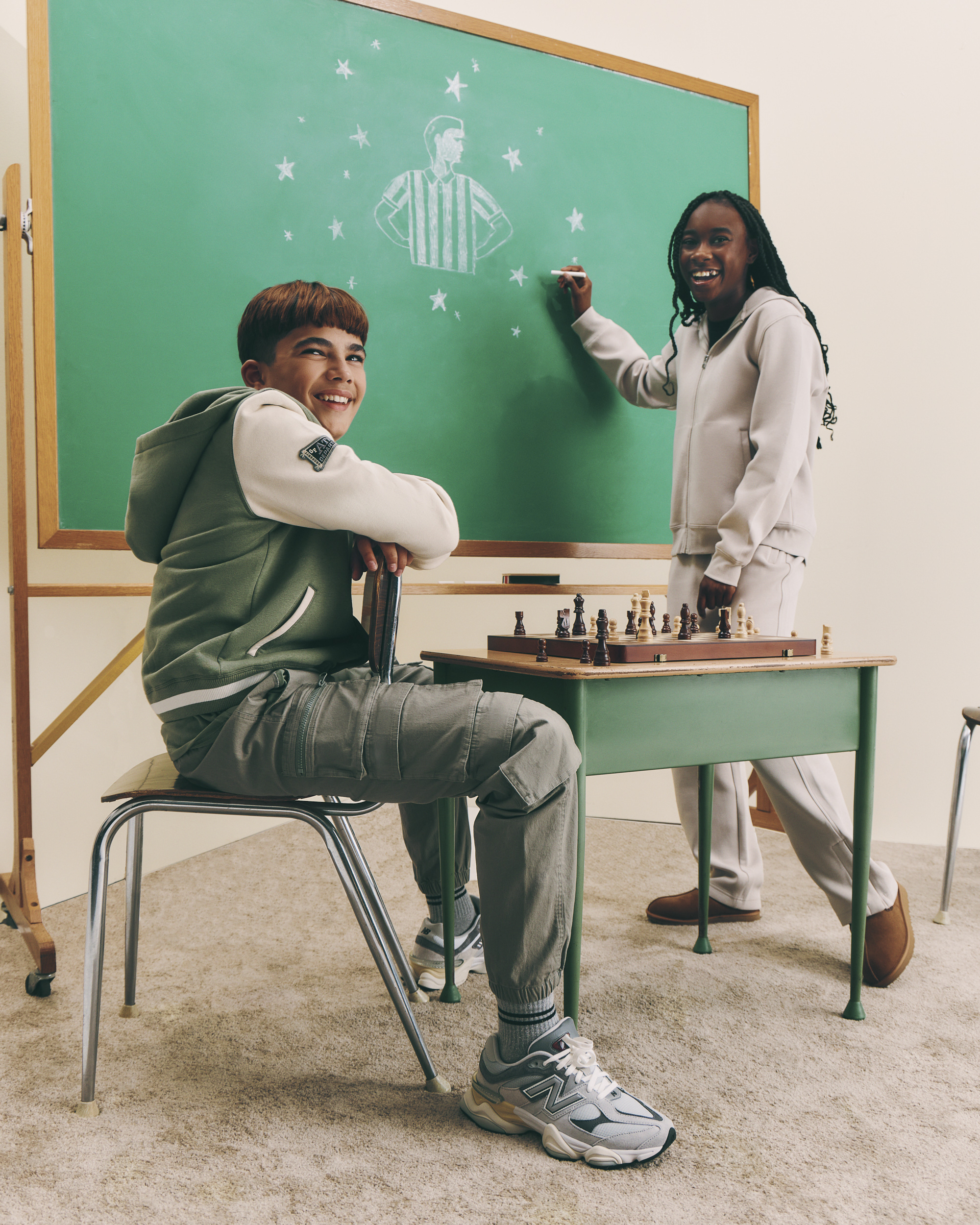 Foot Locker_BTS_DUOS_4_4x5_WEB.jpg